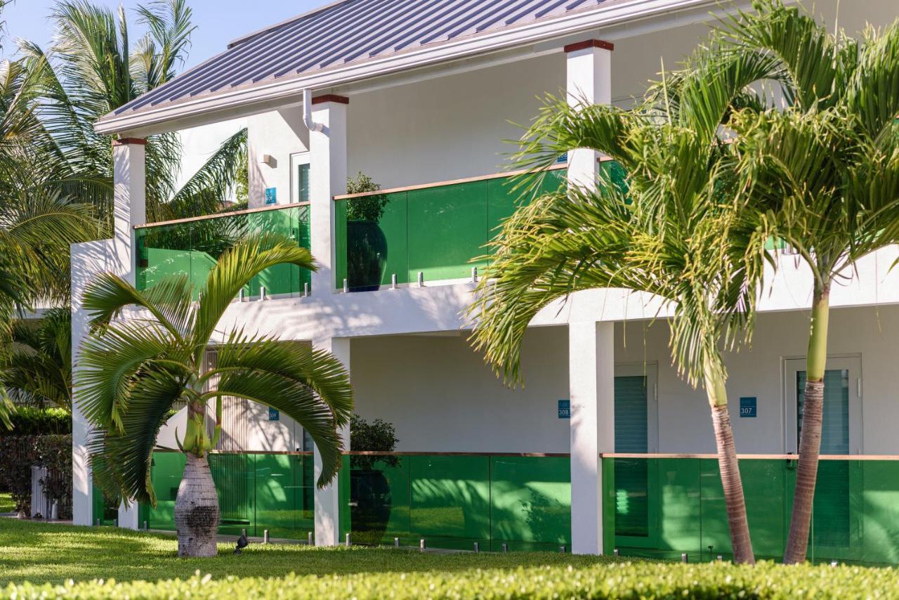 The Oasis At Grace Bay Hotel Екстериор снимка