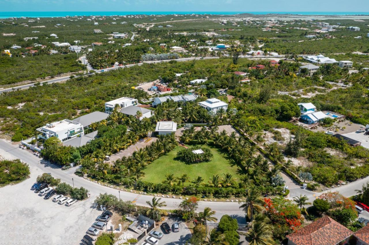 The Oasis At Grace Bay Hotel Екстериор снимка